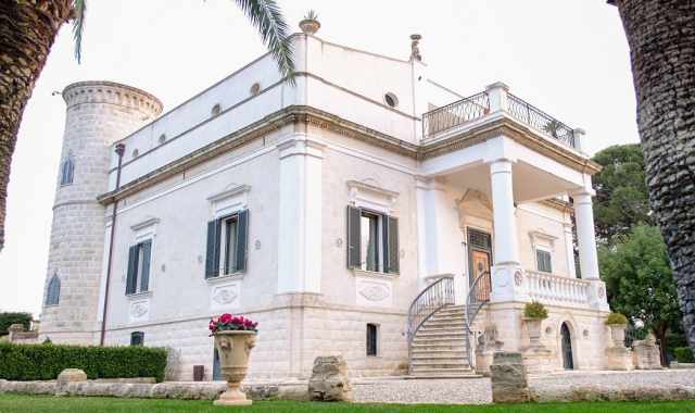 Liberty, "medievale" e neoclassica: nell'agro barese si nasconde la raffinata Villa Focus